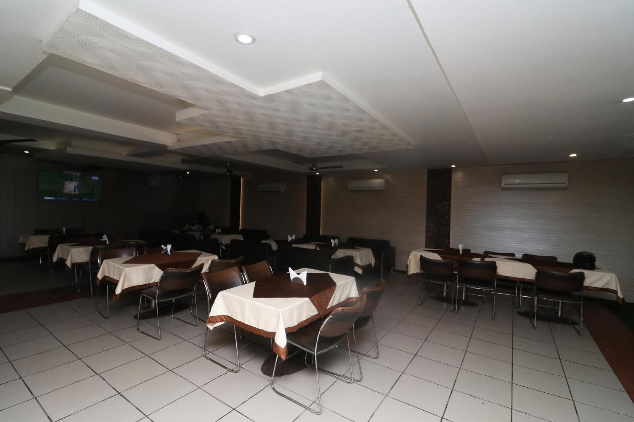 OYO 22826 Hotel Sheltear&Resturant Agra  Exterior foto